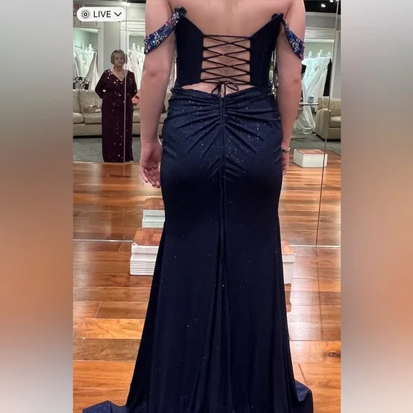 AMARRA navy blue prom/pageant dress. Size 4. Only worn for 4 hours - Picture 2 of 4